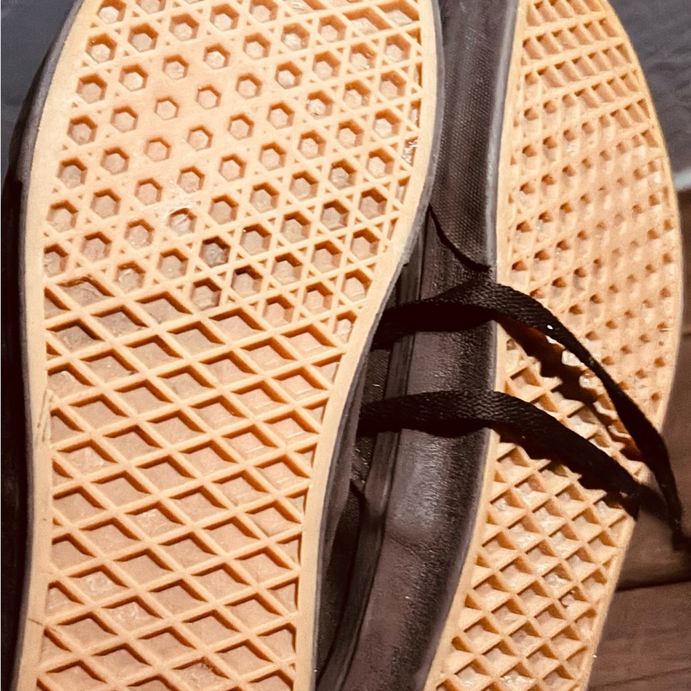 Black Vans Authentic trainers size 10.5good condition - Picture 3 of 5